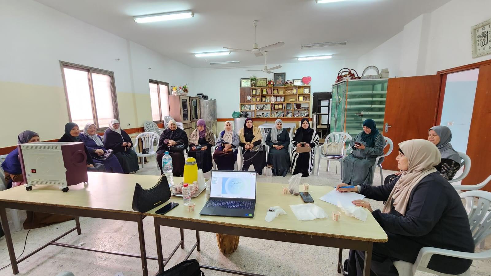 جلسة تدريب إدارة المشاريع الصغيرة 2