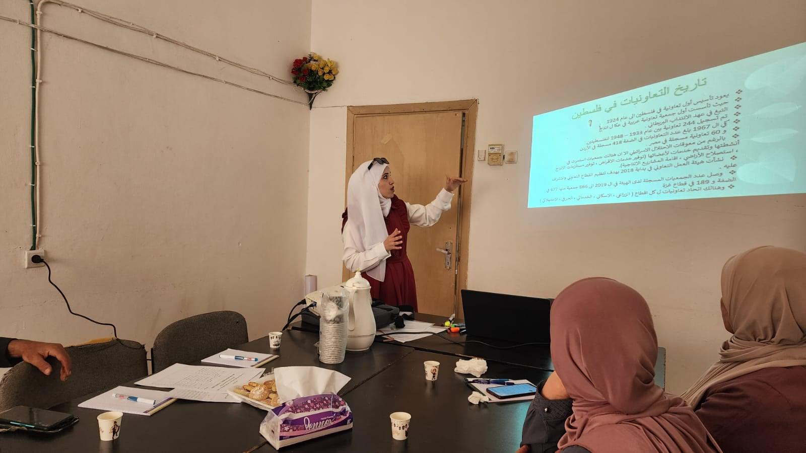 جلسة تدريب إدارة المشاريع الصغيرة 3